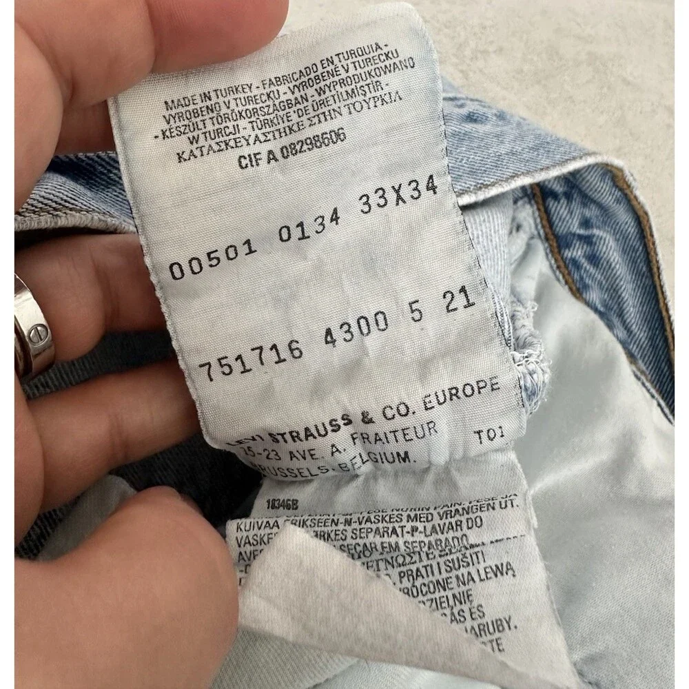 Levis levi straight
